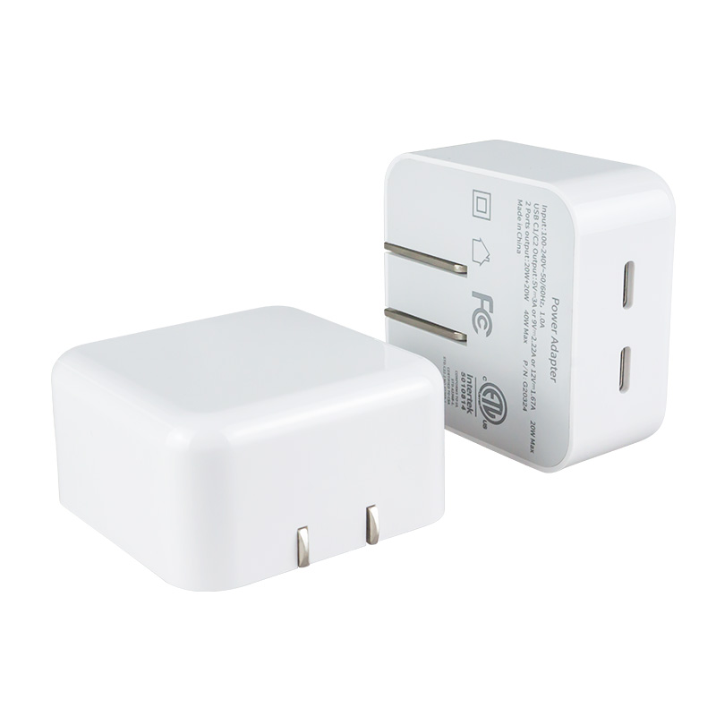 NCC-A065 双PD 20W 折叠脚 充电器