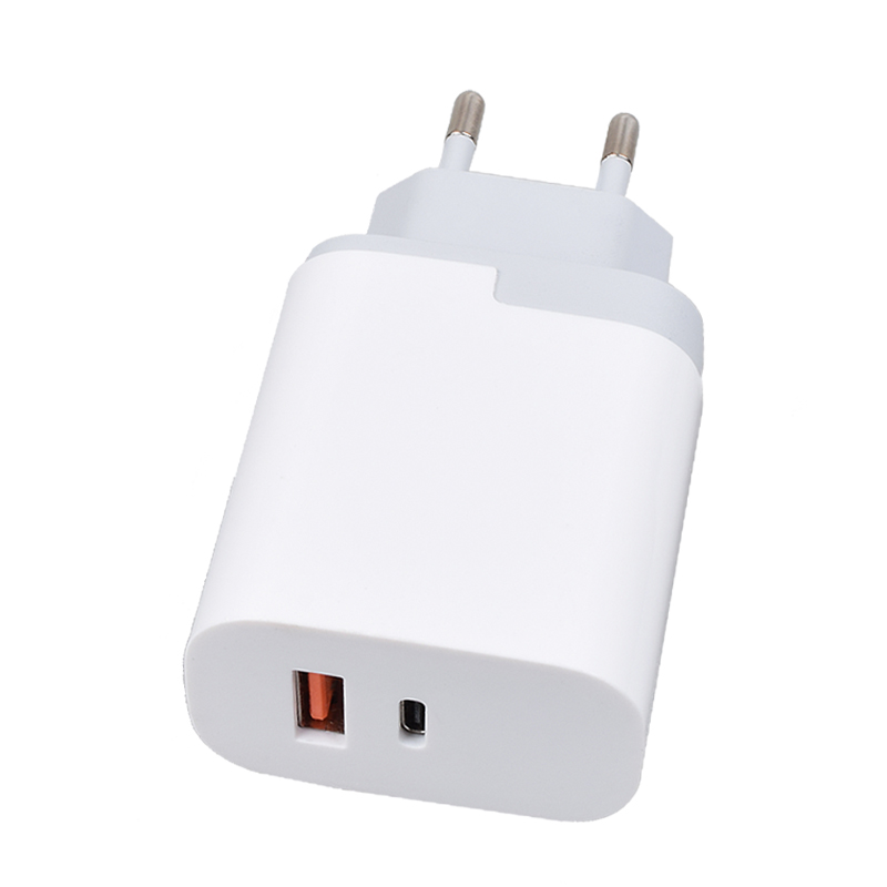 NCC-A058 A+C PD30W充电器