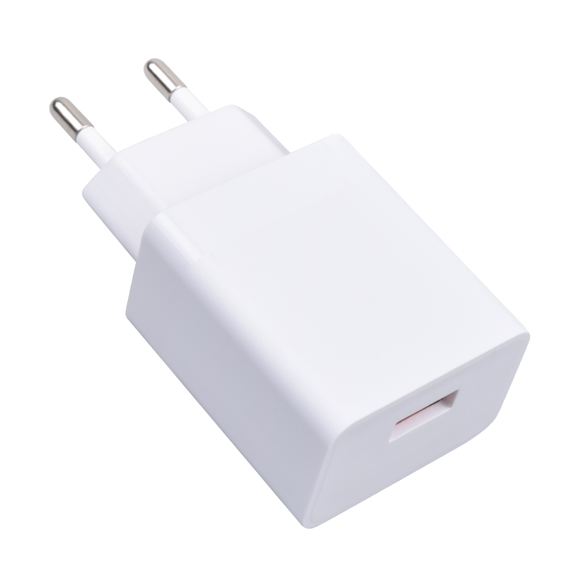 NCC-A020 QC3.0D单口充电器